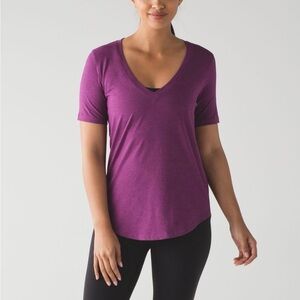 Lululemon Love Tee Heathered Chilled Grape size 6/8 purple pink